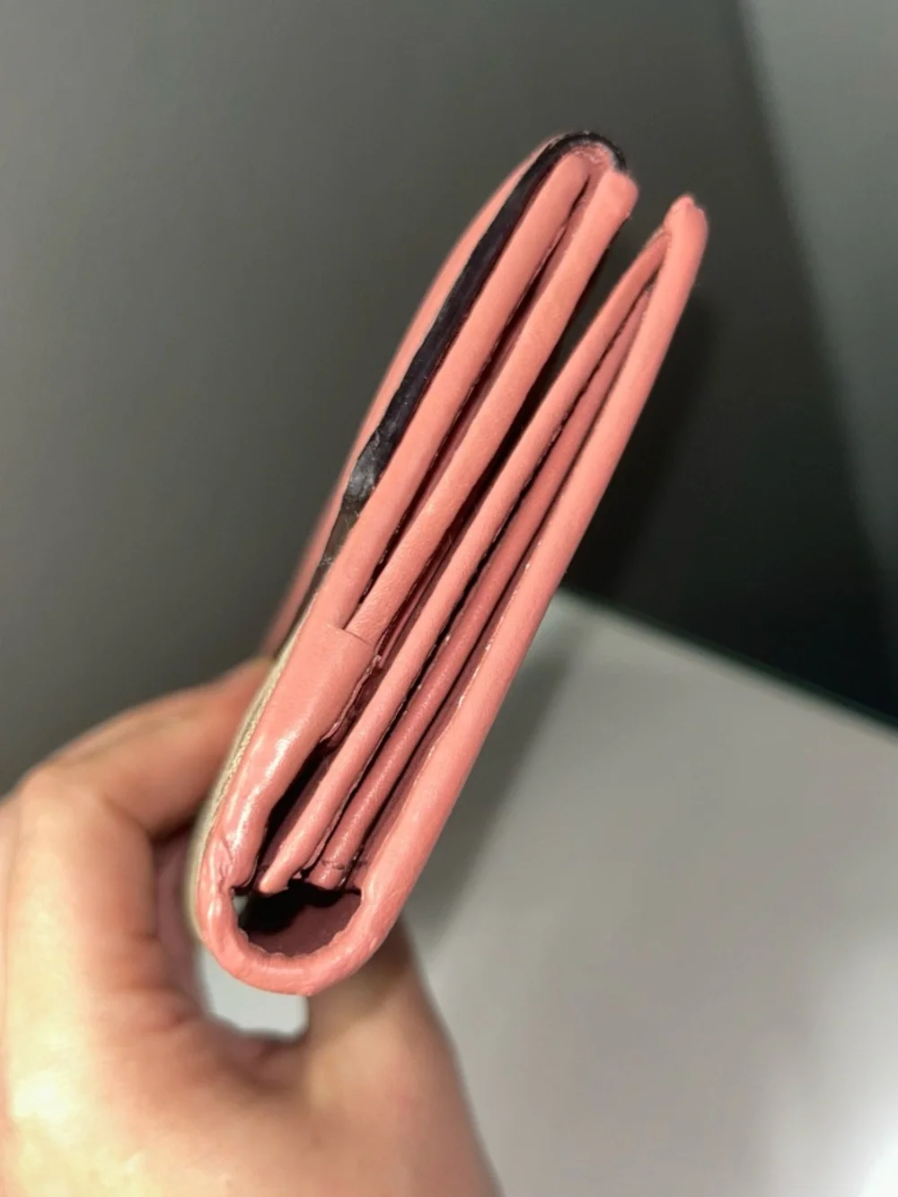 Gucci GG Monogram Canvas Pink Continental Heart Wallet - Picture 14 of 15